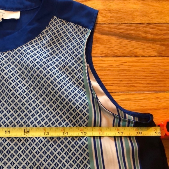 Ann Taylor Loft Printed Polyester Top Size Small‎ - Picture 4 of 7